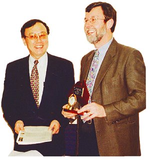 Vincent Chew (left) and Garry Moore. 